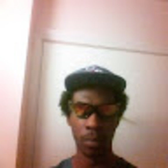 Meet your Posher, Andrew - Picture 1 of 1